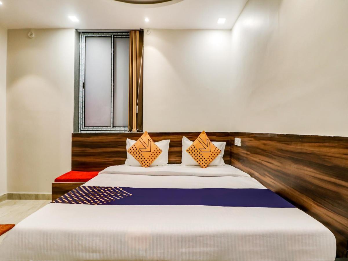 Spot On 69549 Hotel Shri Ram Kashi Muthiganj Dış mekan fotoğraf